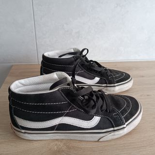 Vans Sk8-Mid negras, talla 36