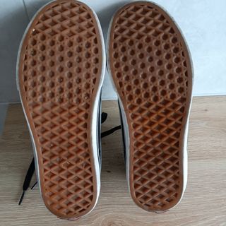 Vans Sk8-Mid negras, talla 36