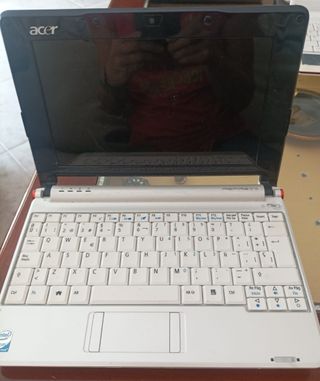 Netbook Acer Aspire One blu