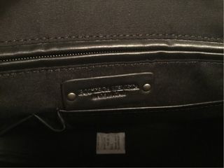 Maletín. Bottega Veneta. Piel Negra. Nuevo.