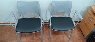 2 Sillas oficina - Gris y Negro