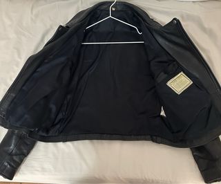 Chaqueta cuero negra motorista