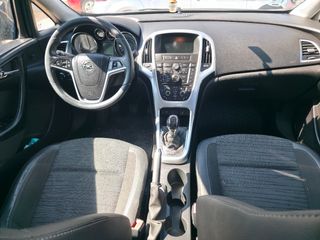 Opel Astra 2015