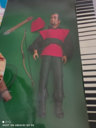 Madeltoys Arquero Rojo