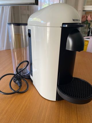 Cafetera Nespresso Krups Vertuo Plus Blanca