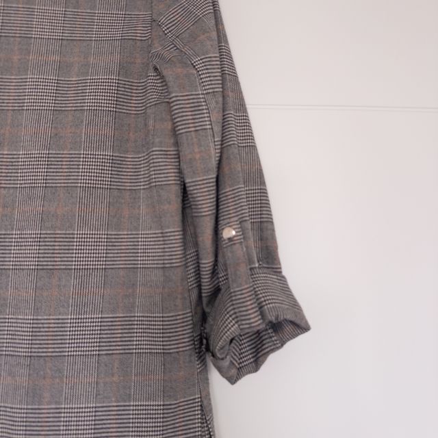 Blazer / americana larga fluida cuadros gris