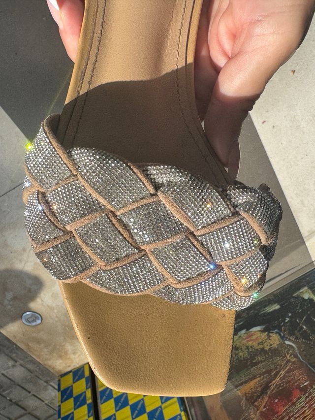 Sandalias planas Lola Cruz Swarovski