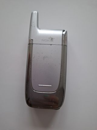 Nokia móvil plegable gris plata