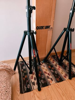 2 Trípodes Quik Lok