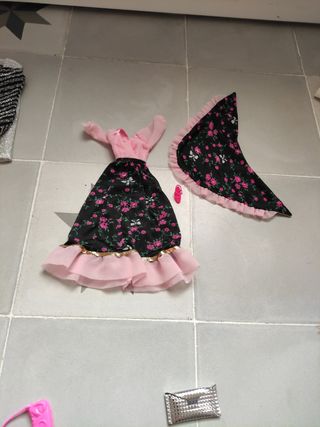 Ropita de Barbie años 80. Modelo Primavera