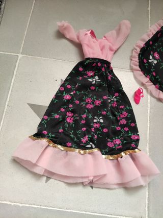 Ropita de Barbie años 80. Modelo Primavera