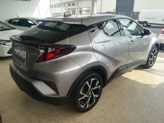Toyota C-HR 2021