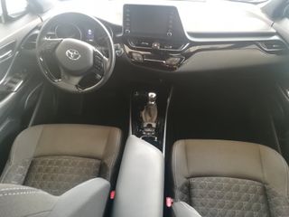 Toyota C-HR 2021