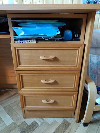 SUPER OFERTA!!! Escritorio madera 3 cajones