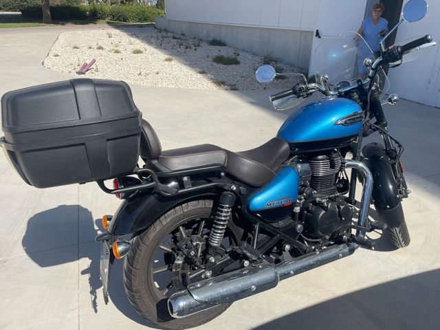 Royal Enfield Meteor 350 Azul
