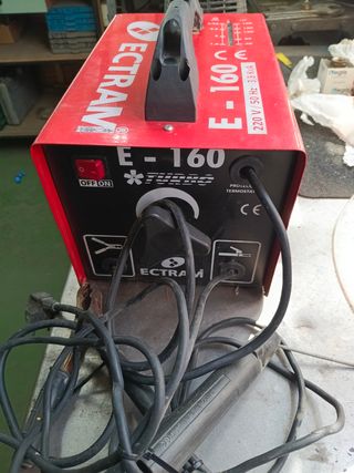 Soldadora Ectram E-160 - 3,8 KVA