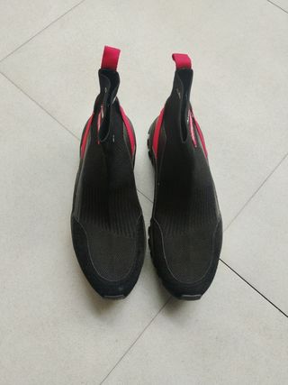 Zapatillas Calvin Klein Jeans - Negras y Rojas