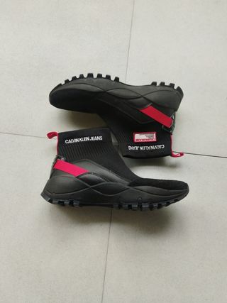 Zapatillas Calvin Klein Jeans - Negras y Rojas