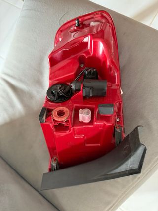 Piloto trasero derecho audi a4/s4. 8k5945096AD