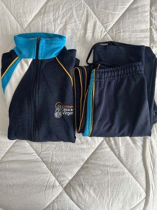 Uniforme Colegio Casa Virgen - 14 años