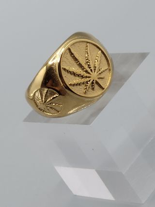 Anillo hoja cannabis dorado