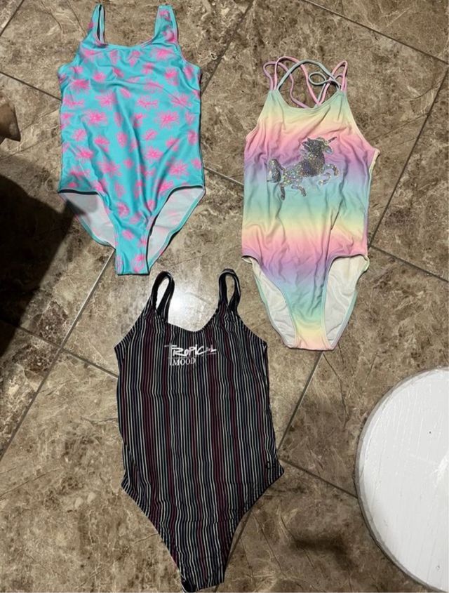 3 Bañadores niña - Unicornio, Flores, Rayas