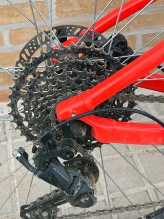 Bicicleta Rockrider MTB roja