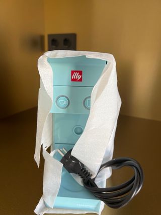 Cafetera illy Y3.3 Iperespresso
Nueva. 