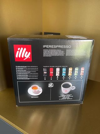 Cafetera illy Y3.3 Iperespresso
Nueva. 