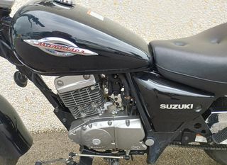 SUZUKI MARAUDER 125cc Custom