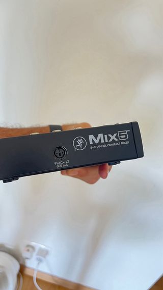 Mesa de mezclas  Mackie Mix5 - 5 canales