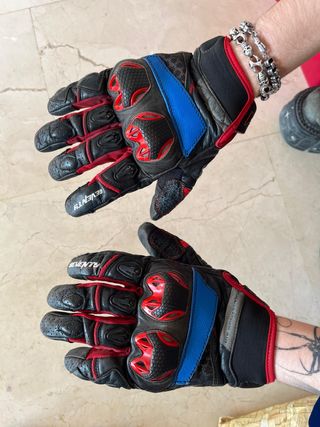 Guantes moto Seventy de piel. 