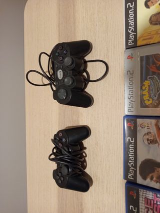 PS2 (PlayStation 2): Pack juegos, mandos y micrófo