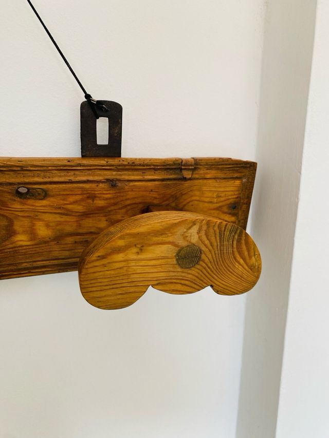 COLGADOR ANTIGUO RÚSTICO ARTESANAL HECO DE MADERA