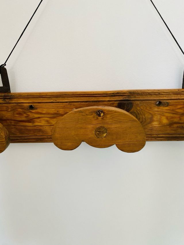 COLGADOR ANTIGUO RÚSTICO ARTESANAL HECO DE MADERA