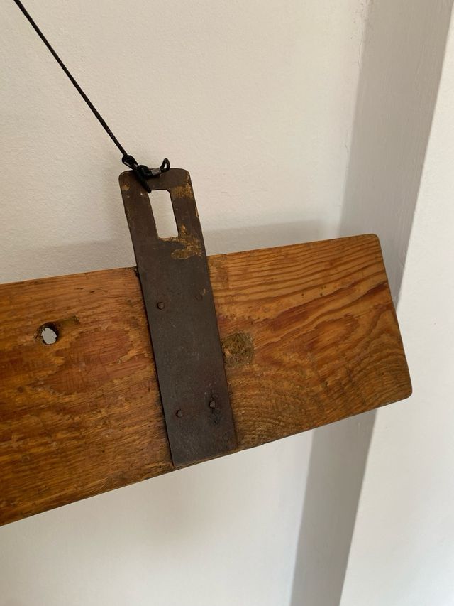 COLGADOR ANTIGUO RÚSTICO ARTESANAL HECO DE MADERA