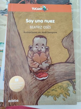 SOY UNA NUEZ: Premio EDEBÉ de Literatura Infant...