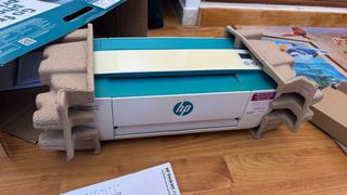 Impresora HP Deskjet 3762 - Azul y Blanca