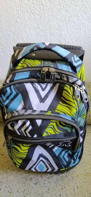 Mochila Campro con ruedas - multicolor