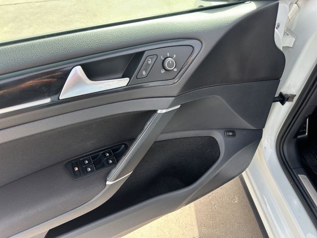 Volkswagen Golf GTE 1.4 TSI e-Power 150kW (204CV) DSG