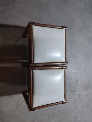 2 Taburetes madera-piel sintética