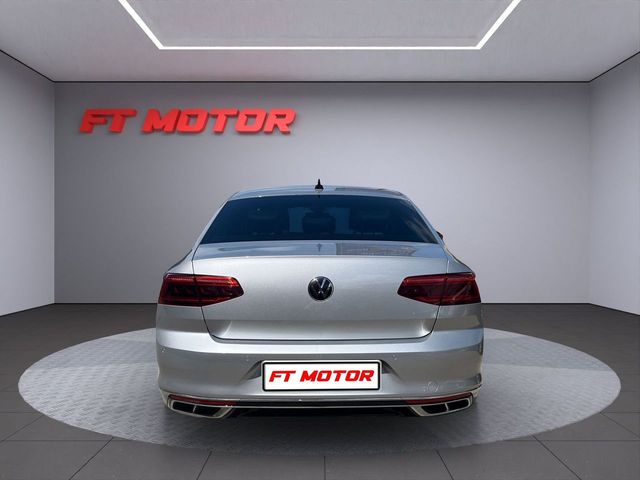 VOLKSWAGEN Passat RLine 2.0 TDI 110kW 150CV DSG