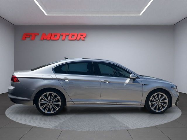 VOLKSWAGEN Passat RLine 2.0 TDI 110kW 150CV DSG