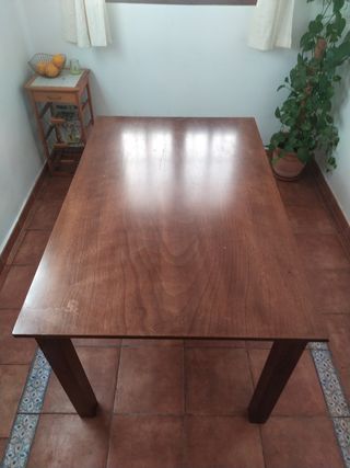 Mesa de madera para cocina o comedor 