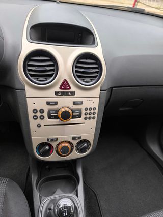 Opel Corsa 1.2 enjoy classe c 
