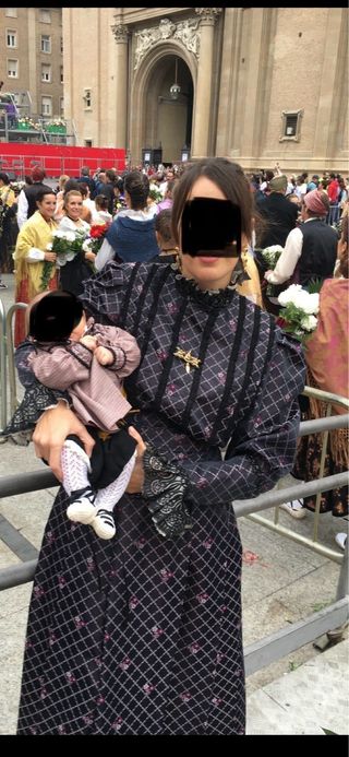 Traje regional mujer - Negro y morado