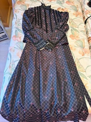 Traje regional mujer - Negro y morado