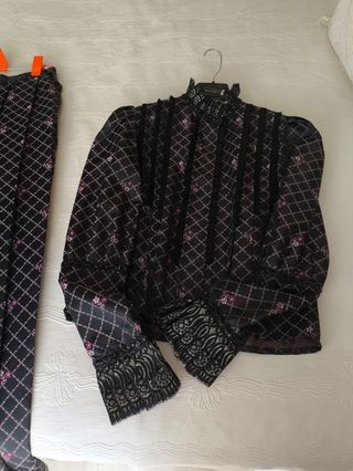 Traje regional mujer - Negro y morado