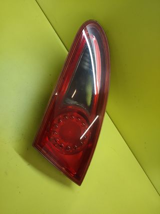 PILOTO TRASERO DERECHO SEAT LEON II PORTON