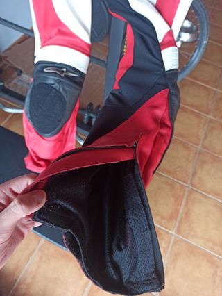 Mono Alpinestars talla 58 rojo-blanco-negro